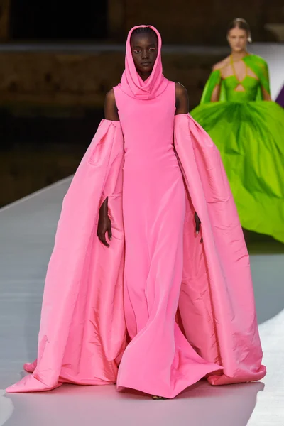 Look 74